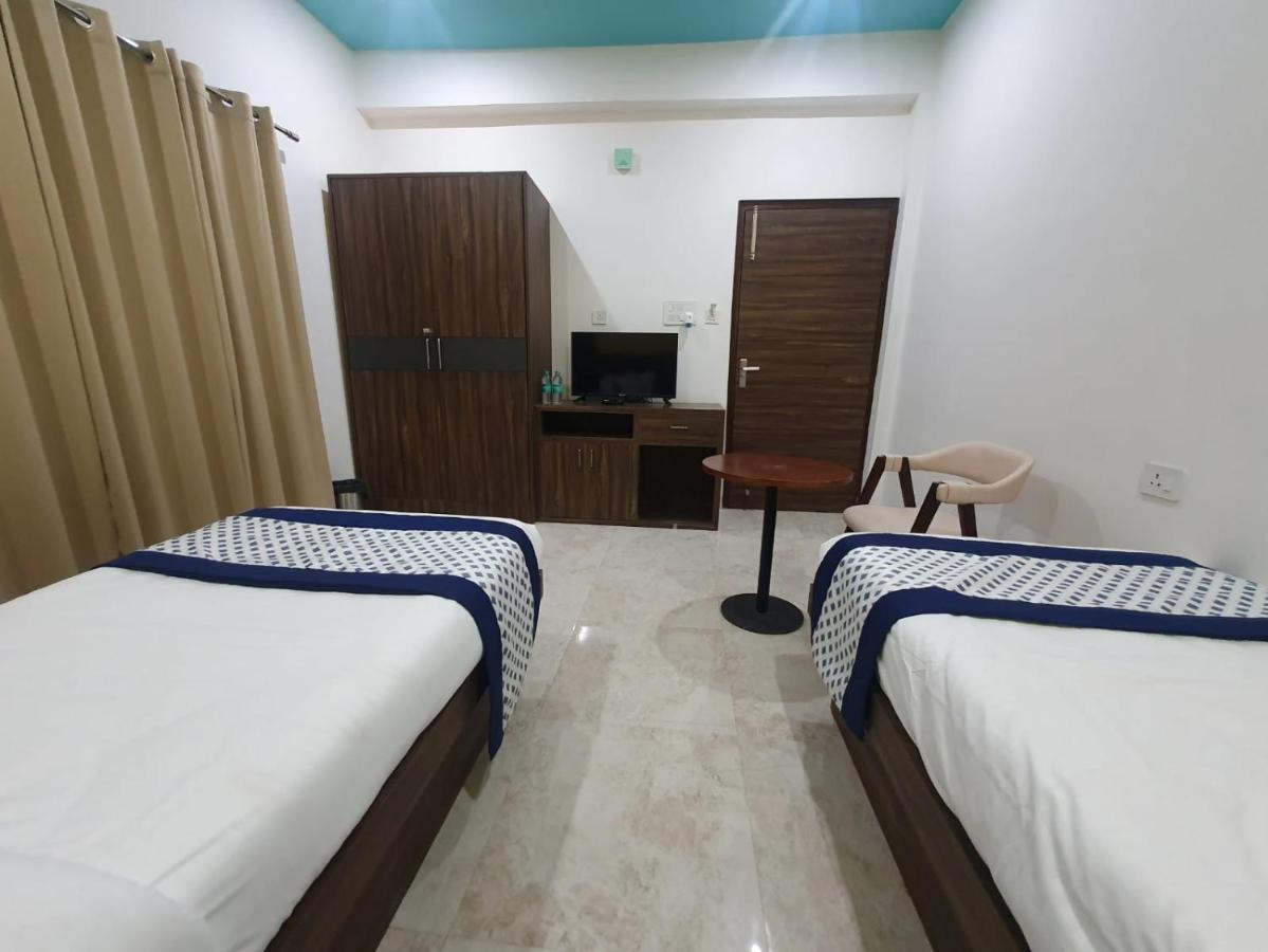 Kds Residency Hotell Greater Noida Eksteriør bilde
