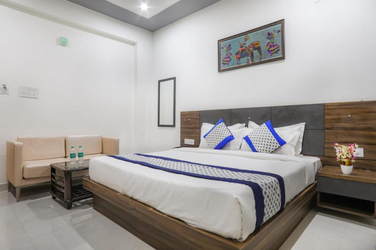 Kds Residency Hotell Greater Noida Eksteriør bilde