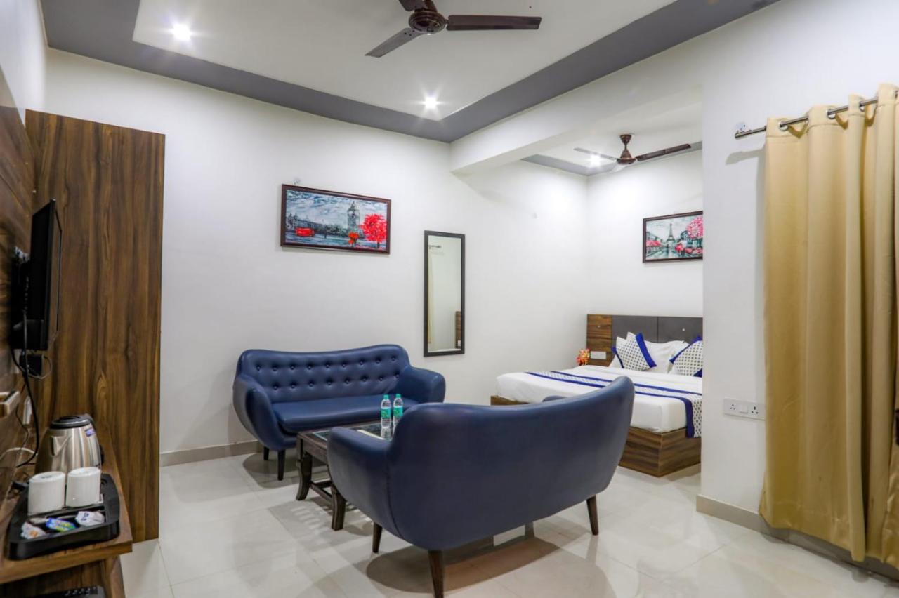 Kds Residency Hotell Greater Noida Eksteriør bilde